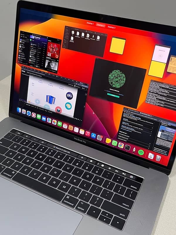 Macbook Pro 4Gb Graphic Card 512Gb Storage
