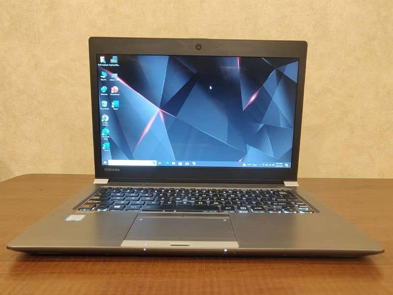 Toshiba Portege Z30 Core i5 4th generation,8 gb ram,128 ssd,3-4 hours