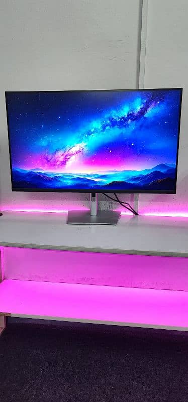 Dell P3222QE 32" 4K IPS 10bit Type-C USB-C Monitor