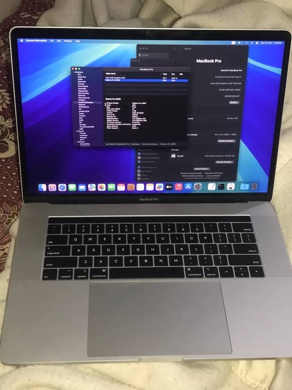 Apple MacBook pro 2019 15inch i. 9 32/512