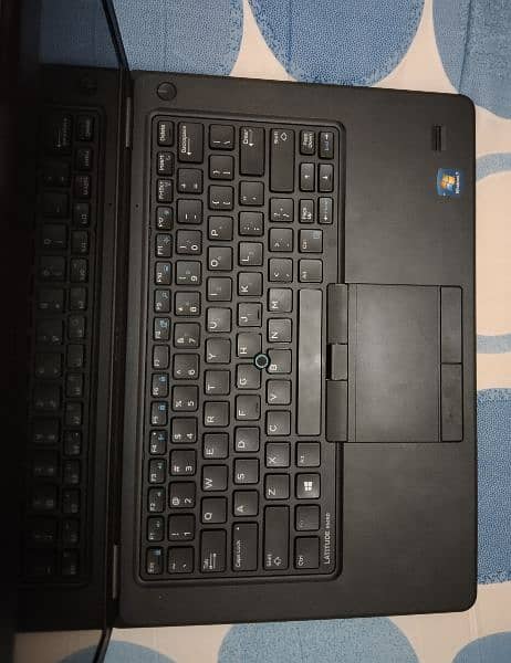 Model : LATITUDE E5450