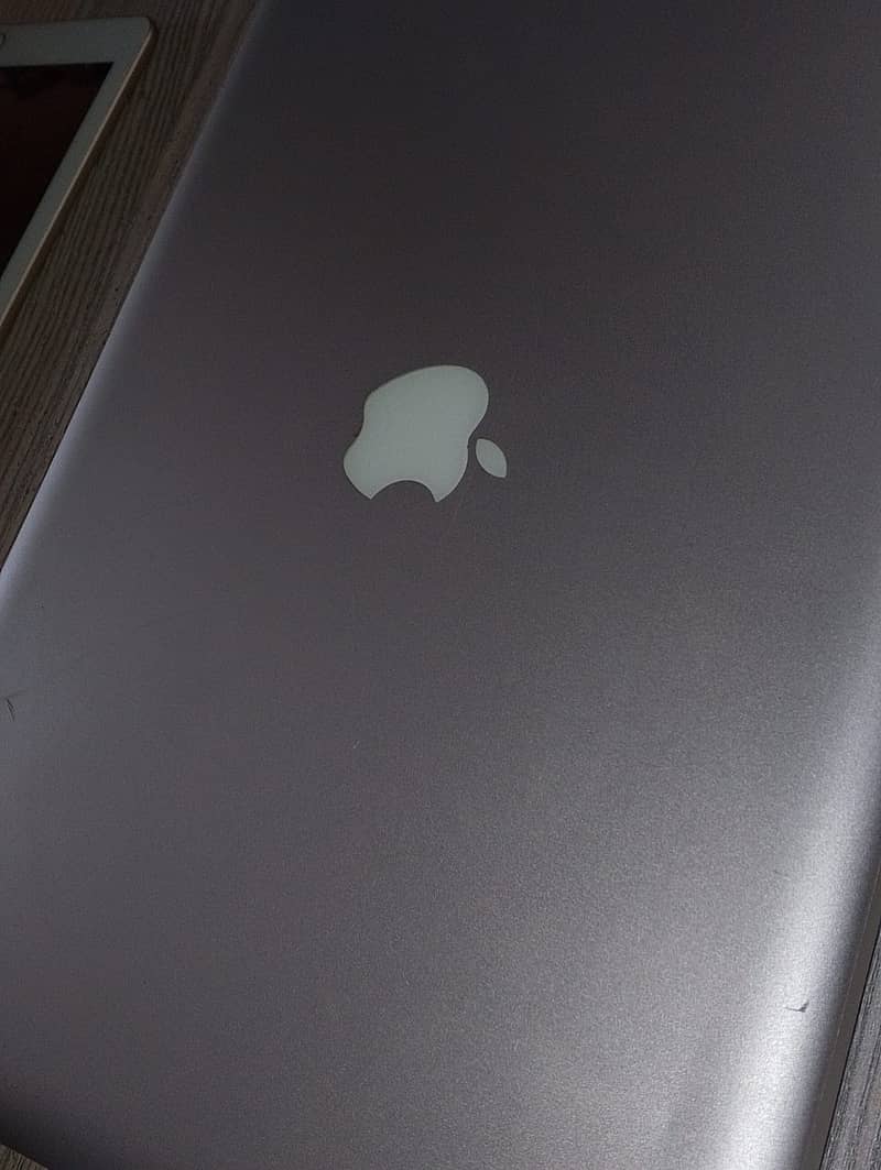 apple macbook pro15 inch  2009 model