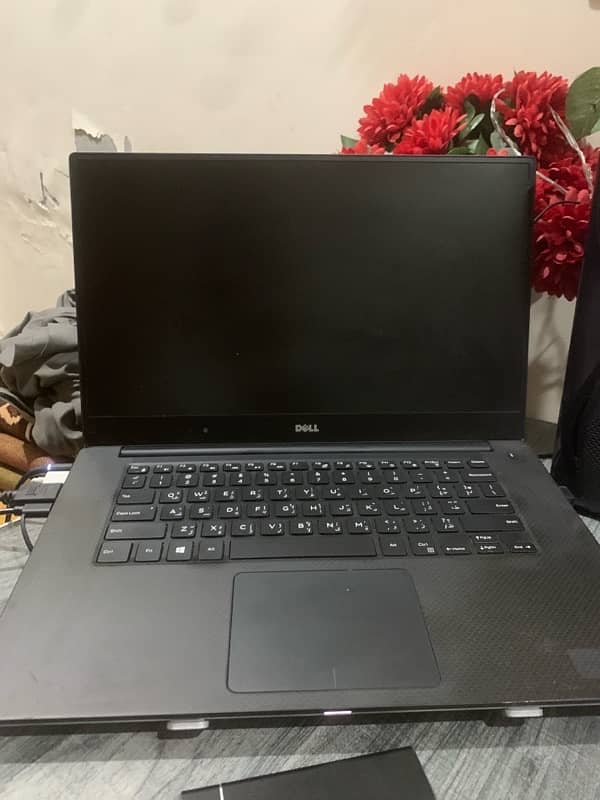 Dell laptop precision 5520 mobile workstation (1tb NVME Card]
