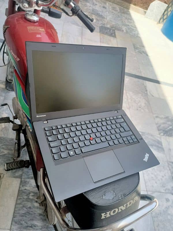 Lenovo core i5 6th generation laptop 8gb ram ddr4 backlight keyboard