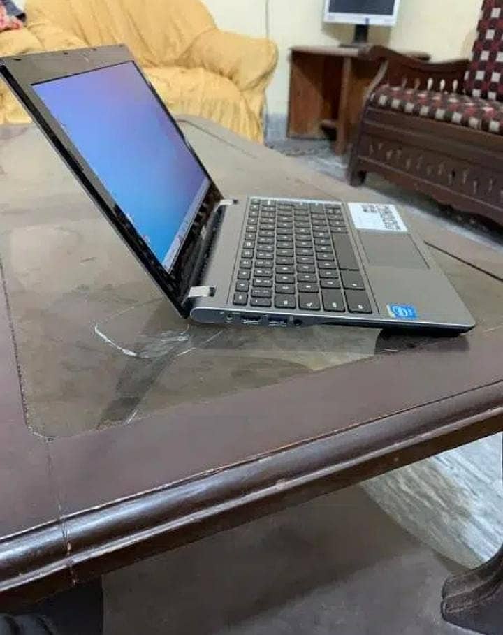 Acer  C740   laptop128GB Storage  4GB RAM  03247955667
