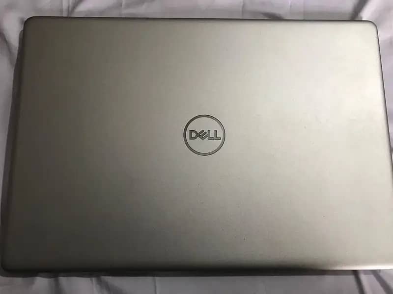 Dell Inspiron 15" 5593 (Core i5, 10th Gen) with Box - Price negotiabl