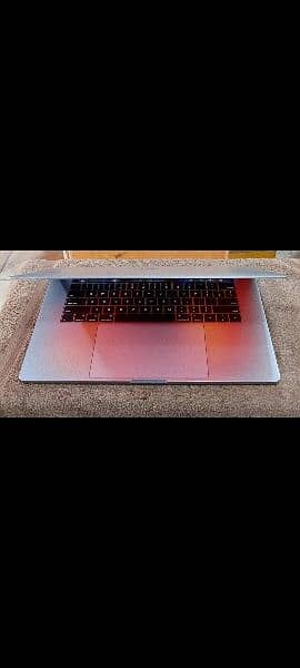 MacBook Pro 2019 Core i9 16GB 512GB 15