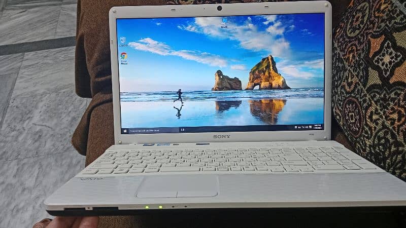 Sony Vaio CORE i5 2nd generation in lush