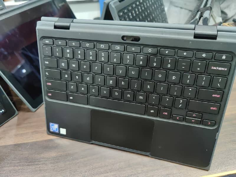 Lenovo Yoga 500e Chromebook touch screen foldable with pen stylus
