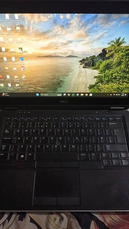 Dell latitude E7440