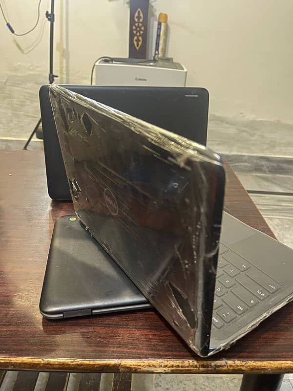 Dell 3180 Traditional Laptops
