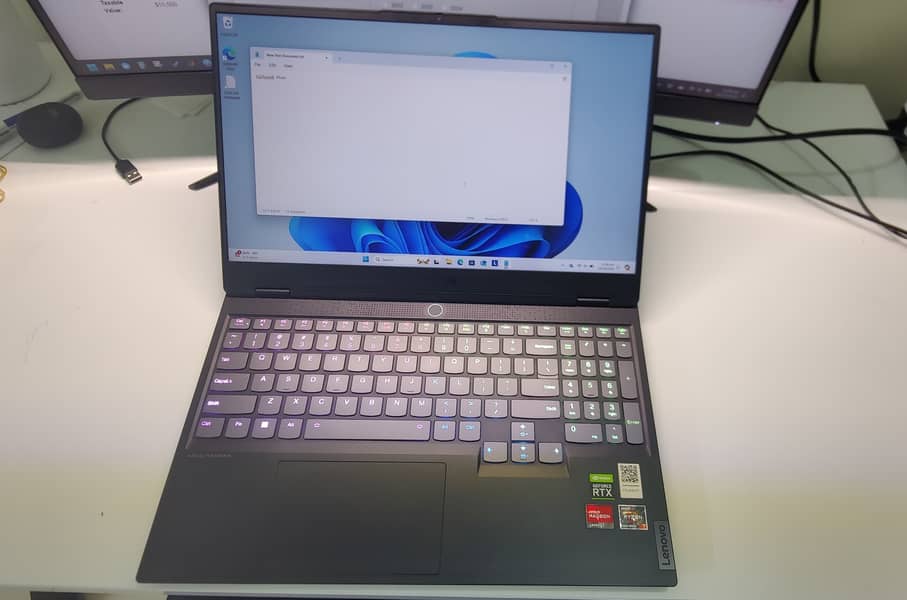 Lenovo Legion Slim 7 Gen 6 (15” AMD)