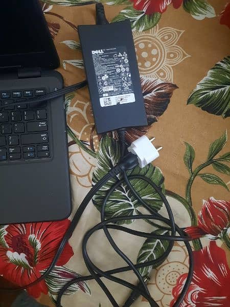 Dell latitude 3300 i3 7th generation