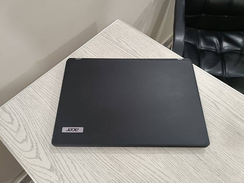 Acer Travelmate p215 core i5 11th gen quadcore 15.6 inch 1080p Numpad