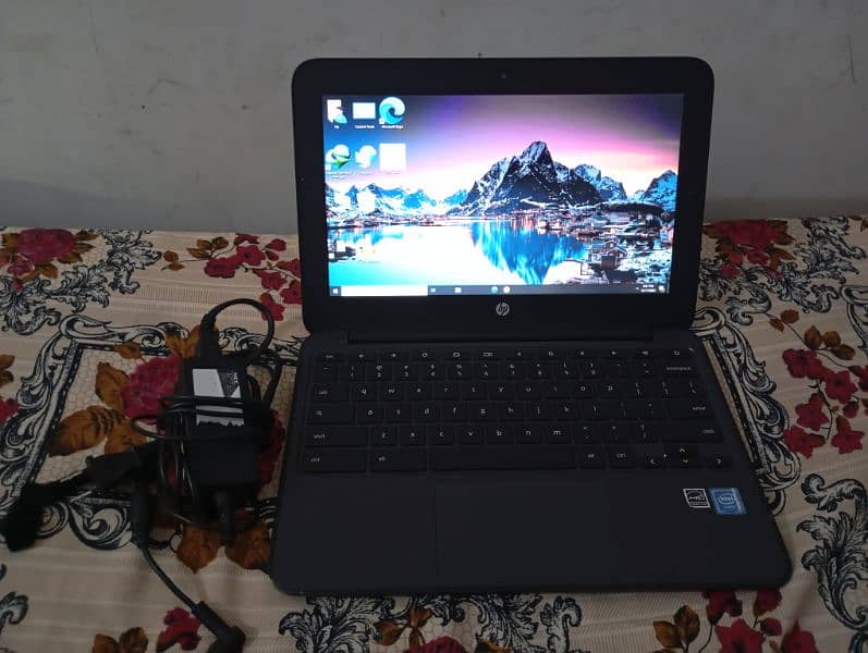 Hp Chromebook with Window 10 Supported