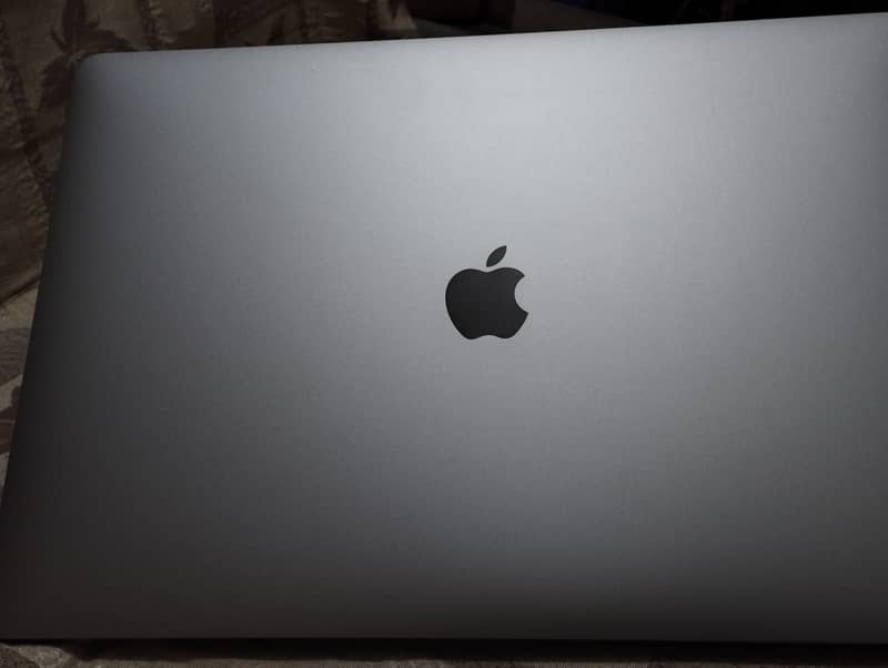 Apple Laptop MacBook Pro 2019 A2141 16 inch