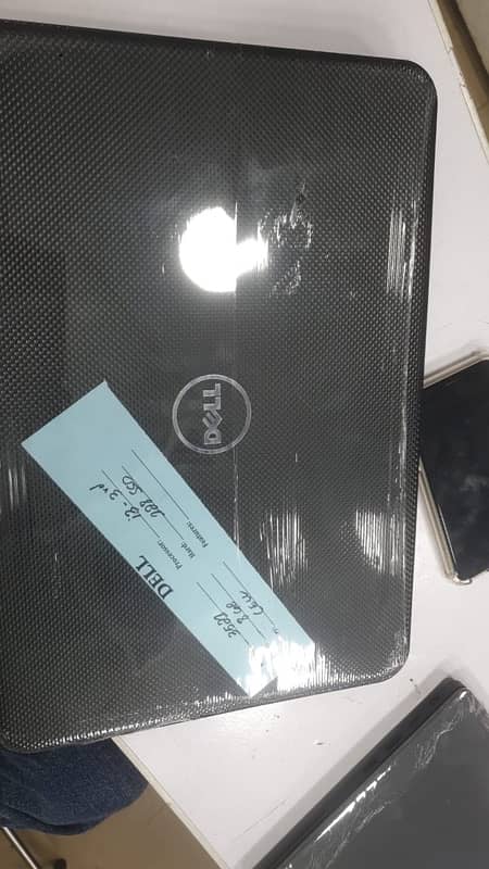 Dell Inspiron 3521