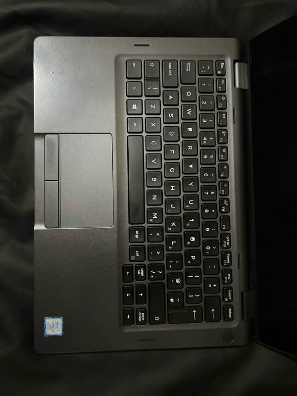 Dell Latitude 5300