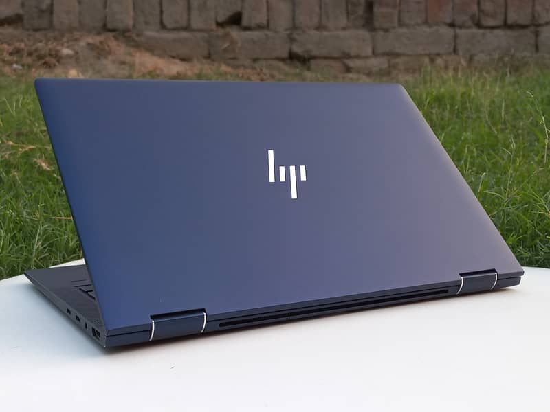 Hp Elite Dragonfly G2 Core i5 11th gen touch 360