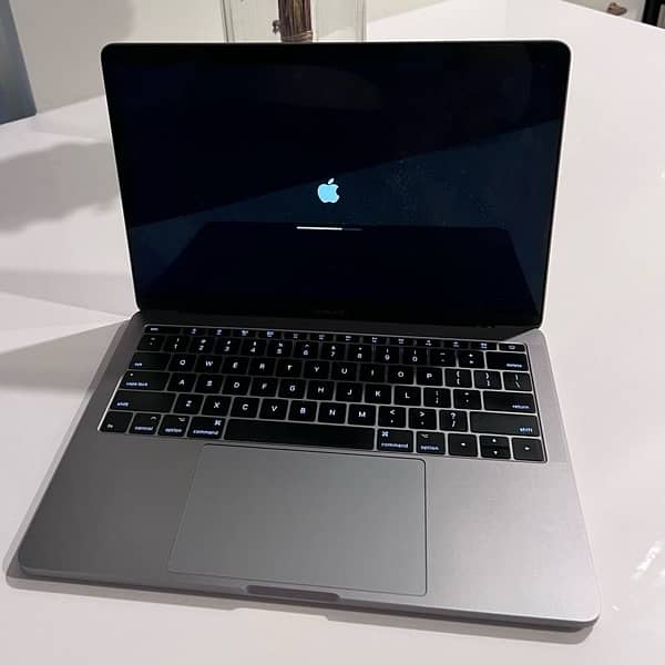 Macbookpro 2017 16/512gb 15inch condition ruf cyles 411 core i7