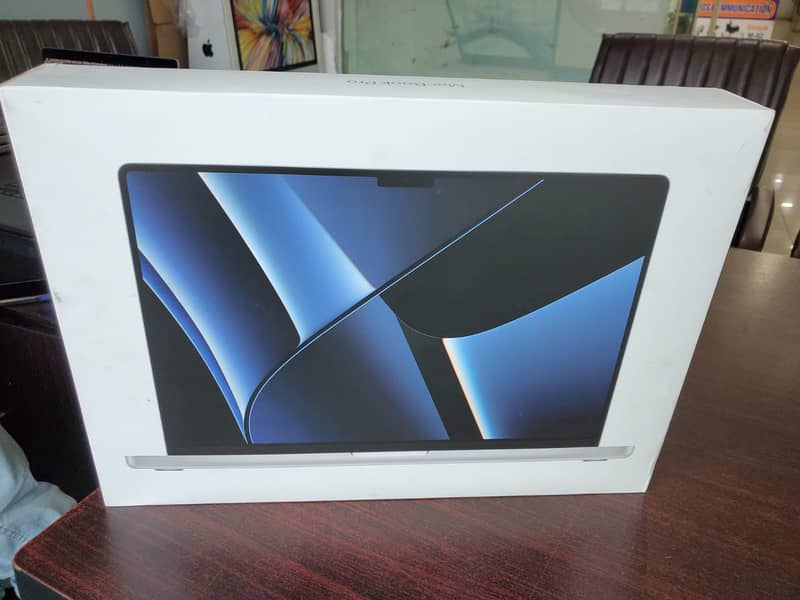 Macbook M2 Pro 16