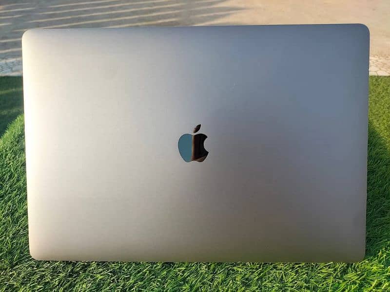 Apple MacBook pro 2019 16"