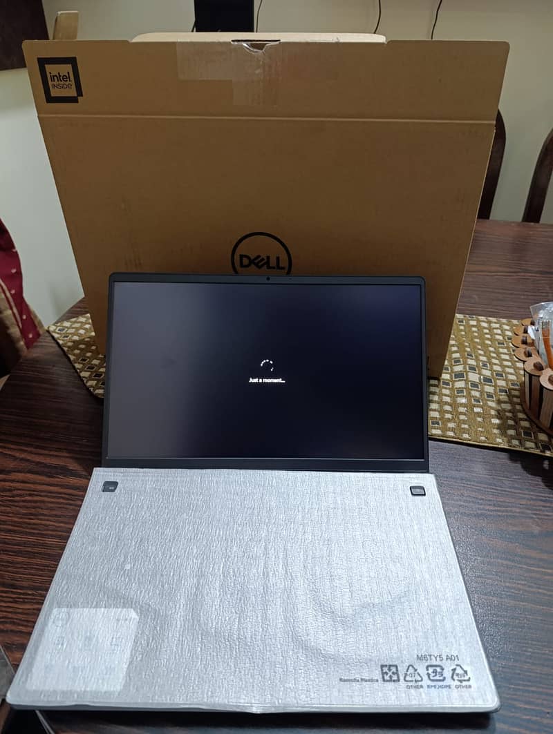 Dell Inspiron 15 3520