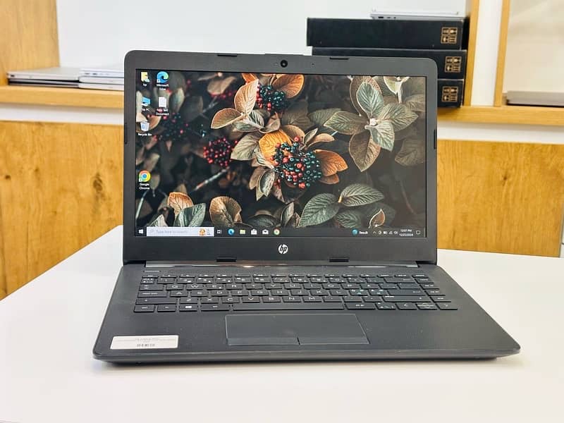 HP LAPTOP 14 ( CORE-i3/8TH GEN ) 8 GB RAM-256 GB SSD