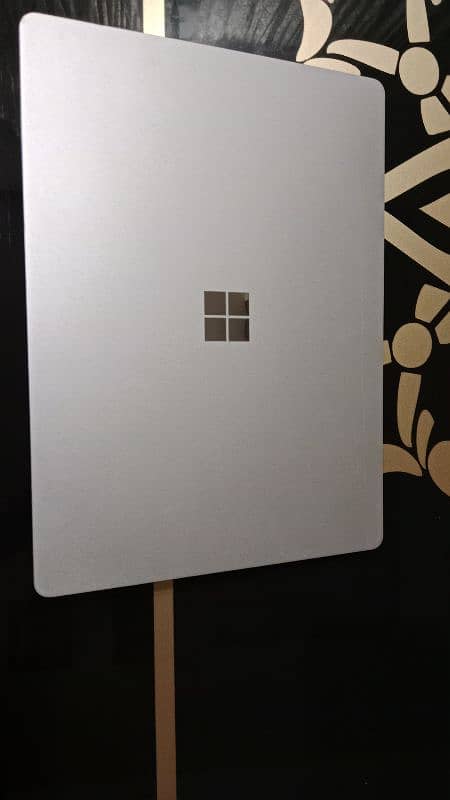Microsoft Surface laptop Go 1 16Gb ram /256Gb rom