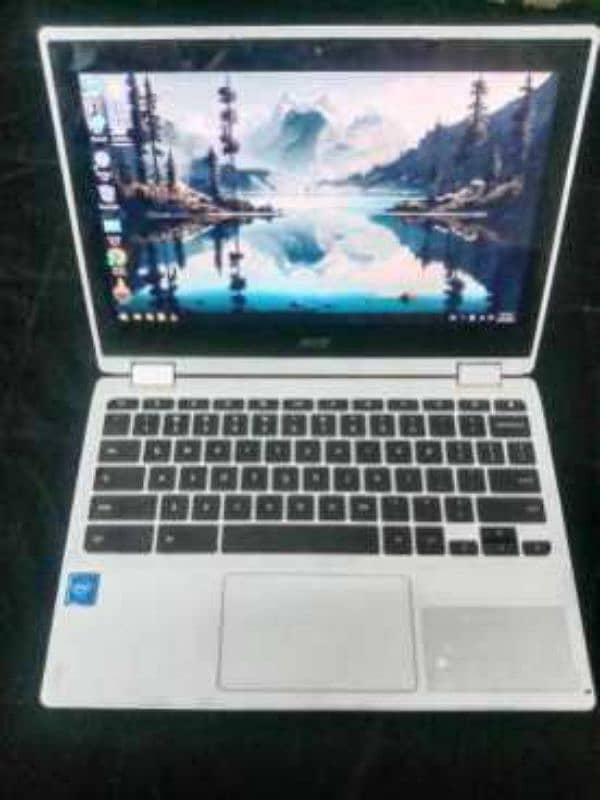 Acer windows Chromebook Touch screen 360 (chrome book)