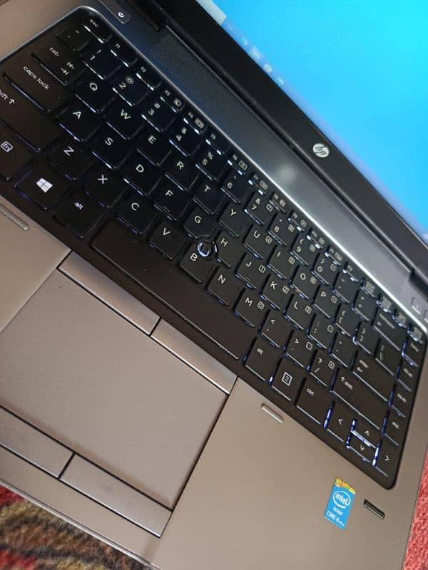 HP ELITEBOOK 840