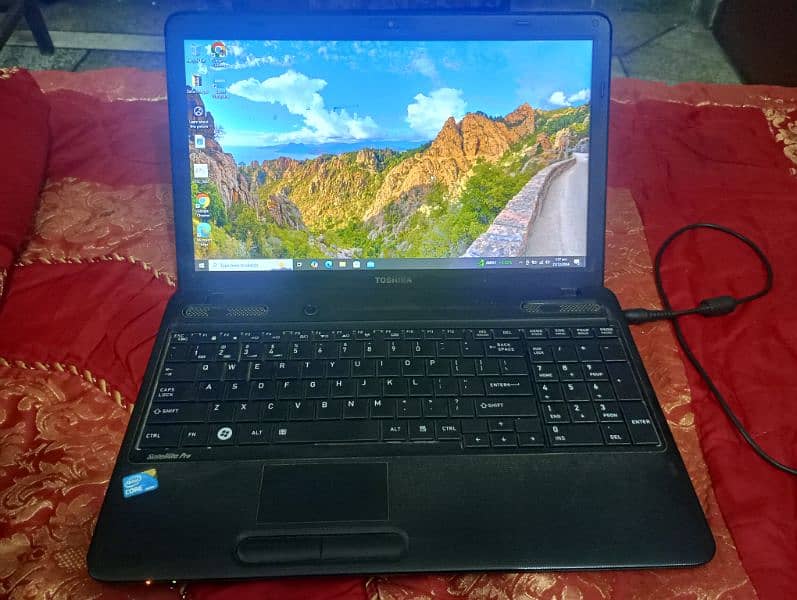 Toshiba Satellite Pro C650 Core i3 3rd Generation Laptop