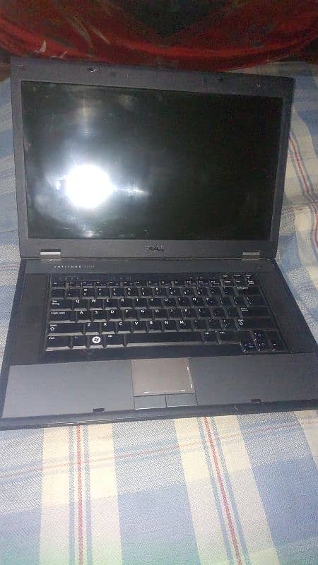 Dell Latitude core i3 3rd generation 4gb 250gb