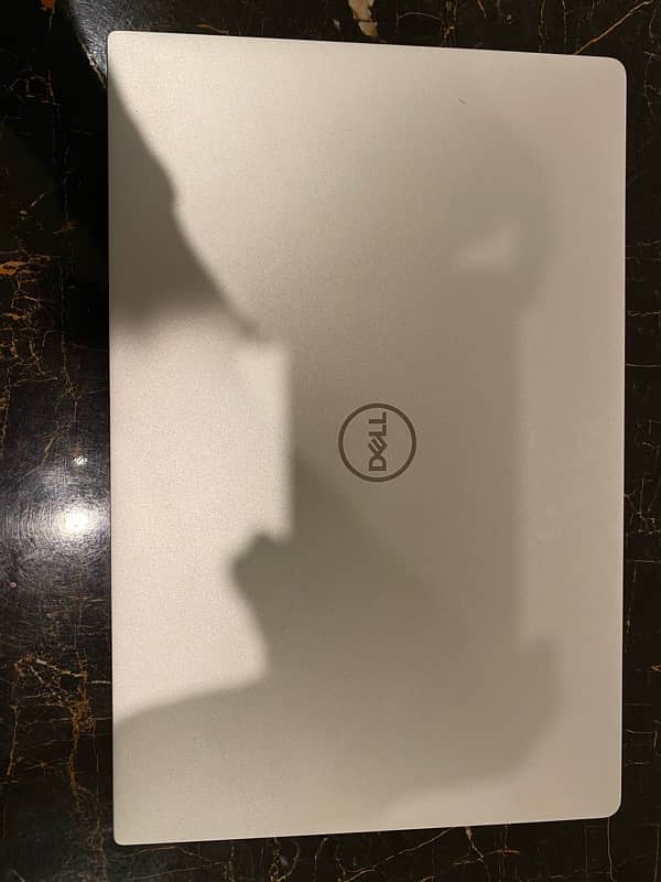 Dell XPS 7390
