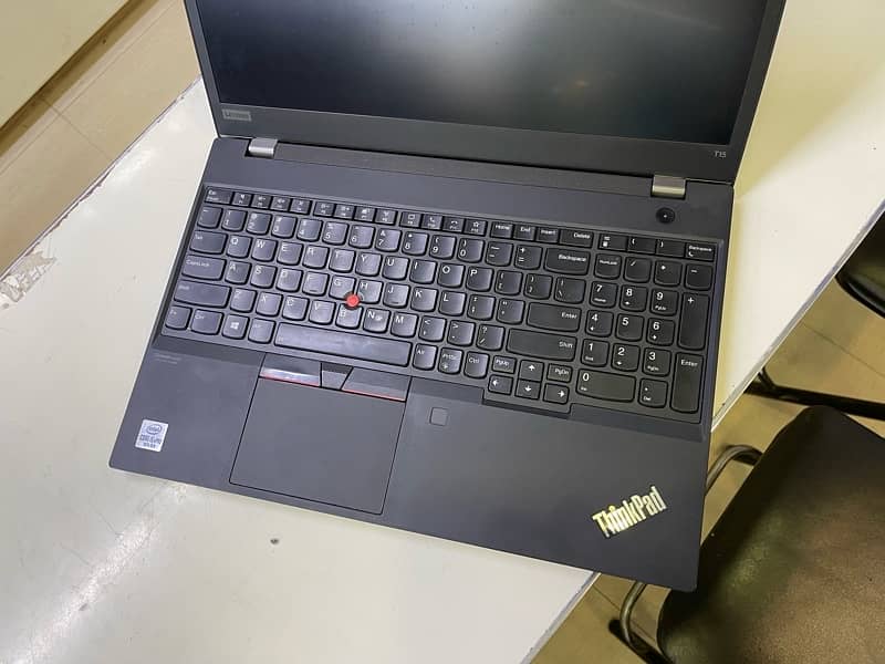 Lenovo T15