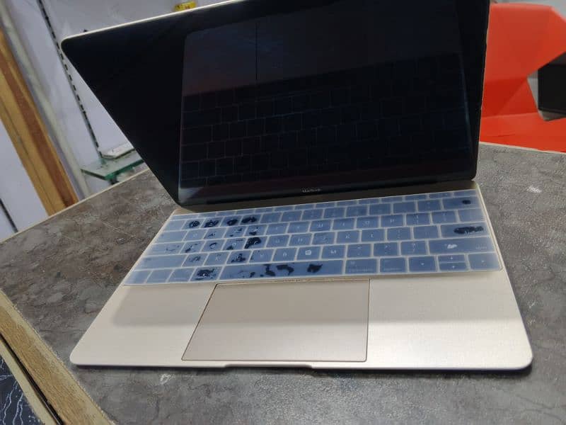MacBook Air 12 inches best condition Available