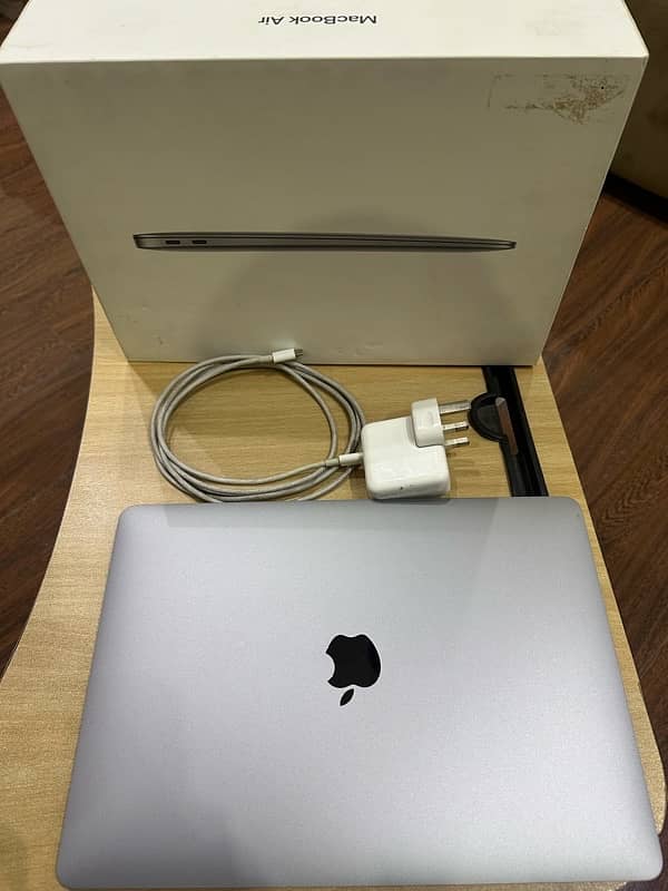 MacBook Air 2019 i5 8GB / 128GB SSD