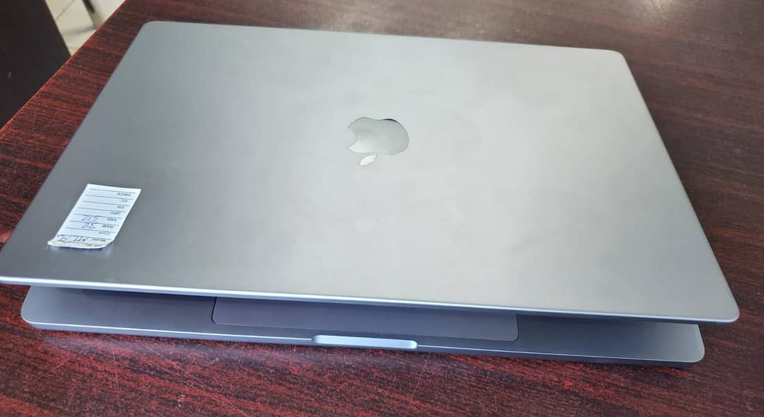 Macbook M1 Max 2021 16