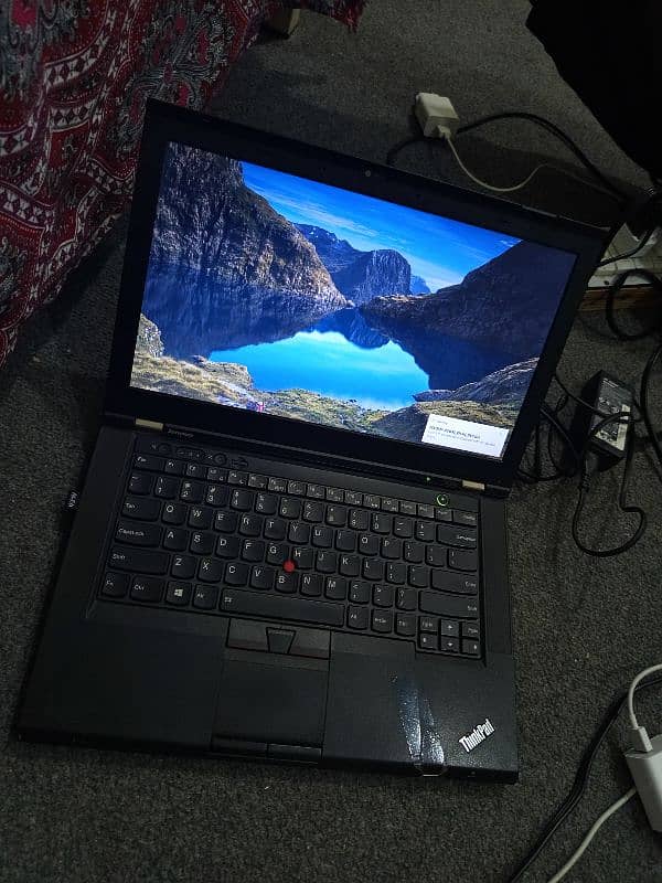 Lenovo laptop i7 3rd generation 4GB RAM and 500 GB hard drive for sale