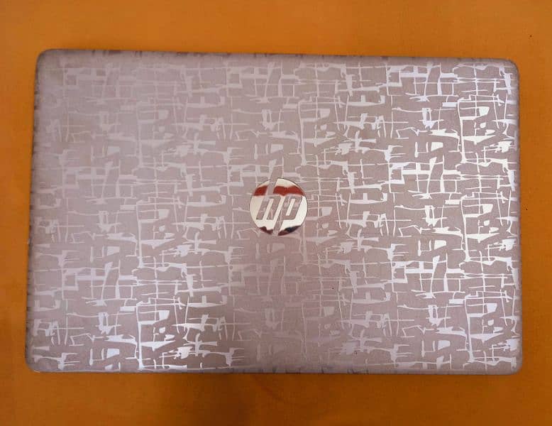 Hp laptop core i3 8th generation