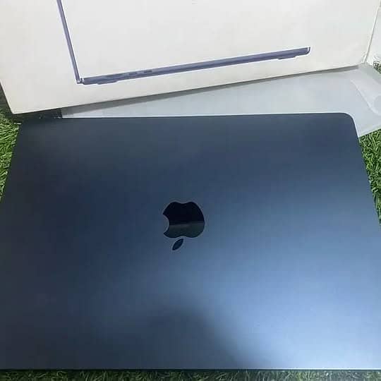 (Slightly Used) MacBook Air 15