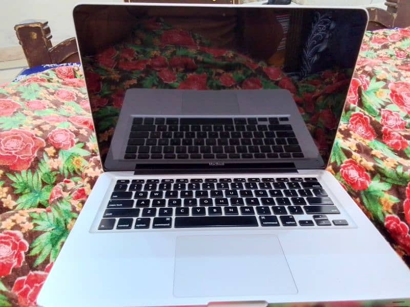 MACBook 2008