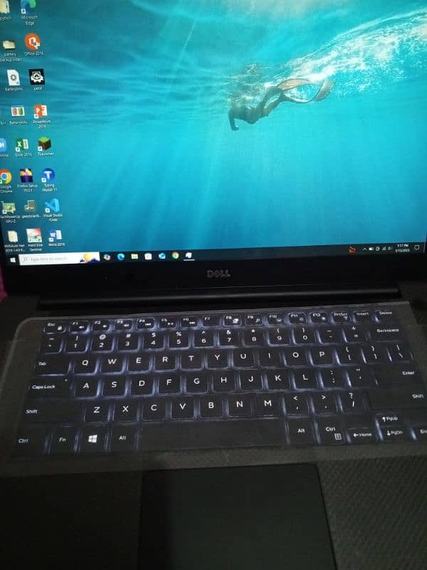 Dell XPS 15 9560