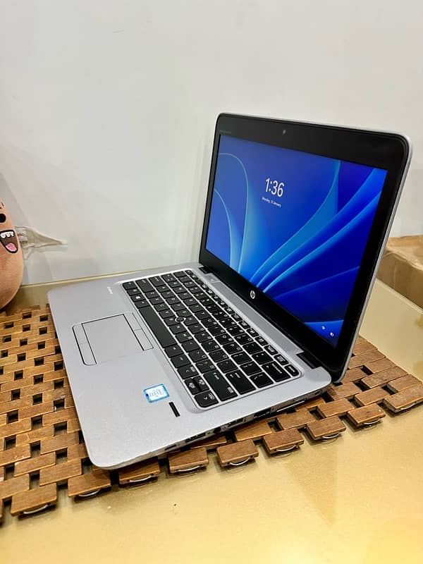 HP Elitebook 820 G3 i7 6th gen 8GB Ram 256GB SSD