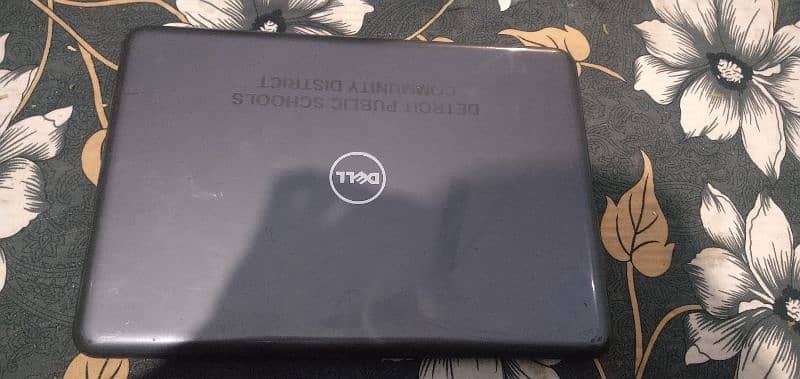 Dell latitude 3380  i3 6th generation ddr4 4/265gb ssd
