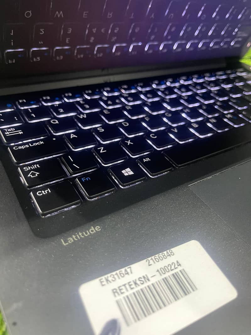 Dell Latitude 7280 (Touch Screen) 0322-8832611