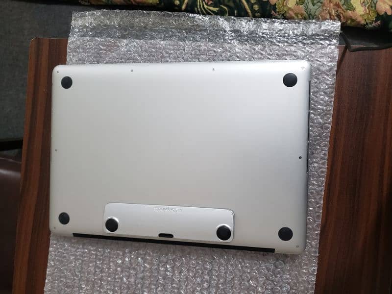 MacBook pro 2015 15 inch 16gb 256gb ssd Condition 10/10 All ok