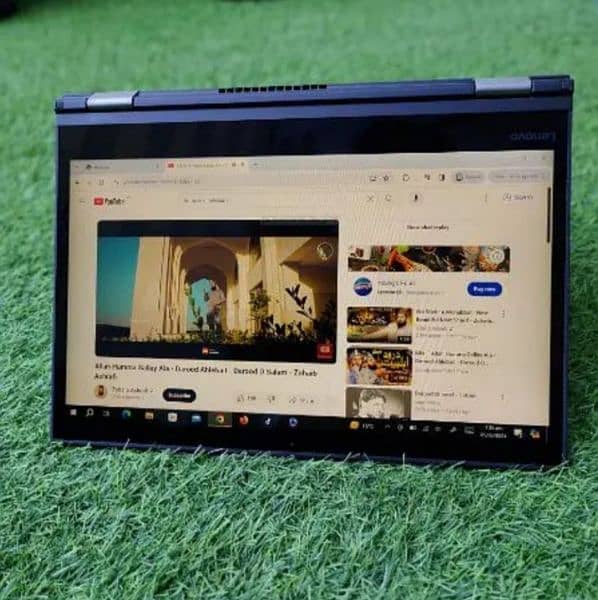 Lenovo yoga cor i5/7th gen generation carbon