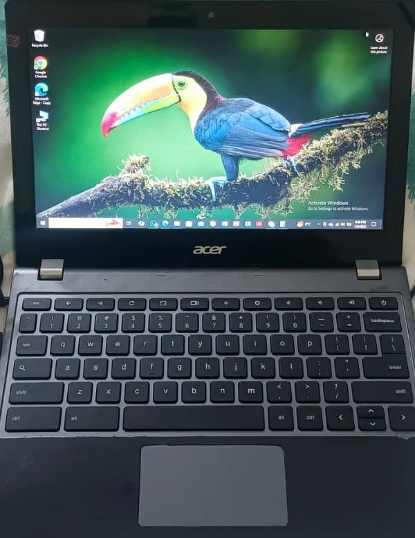 Chrome book 4/128 gb SSD