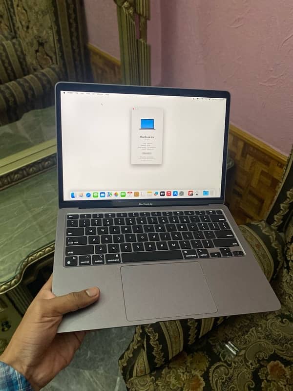 Macbook air M1 2020 13”